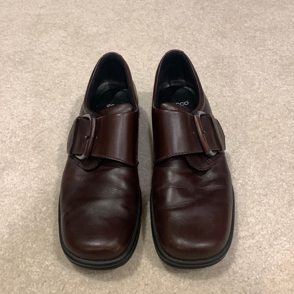 Ecco Women's Brown Leather Buckle Loafers / see last photo for measurements.